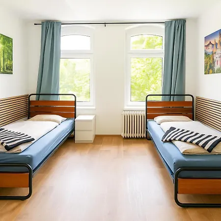 Ideal Fuer Monteure 3 Mit Kueche, Waschmaschine, Bad, Wifi, Flat Tv Usw * Halle (Saale)